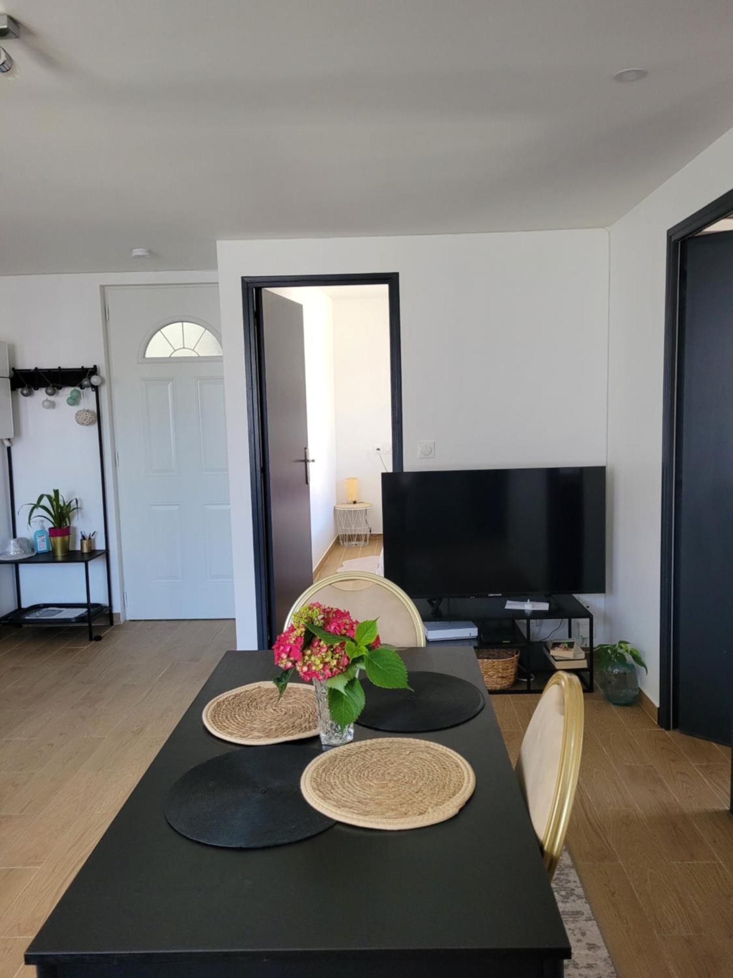 Appartement Prive A 15Mn De Paris Et Proche Enghien Les Bains Groslay Oda fotoğraf